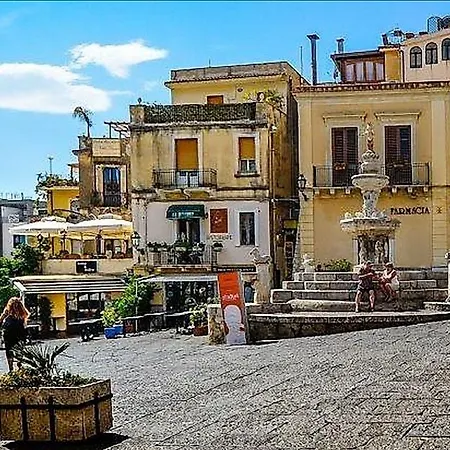 Taormina Appartamento Giardini Naxos