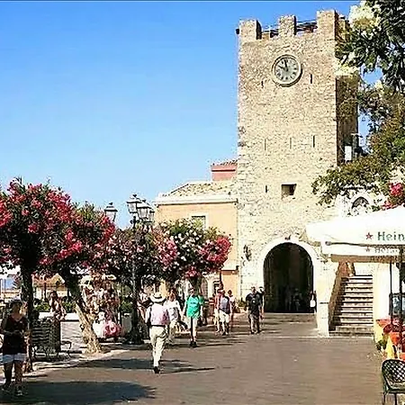 Taormina Apartment *